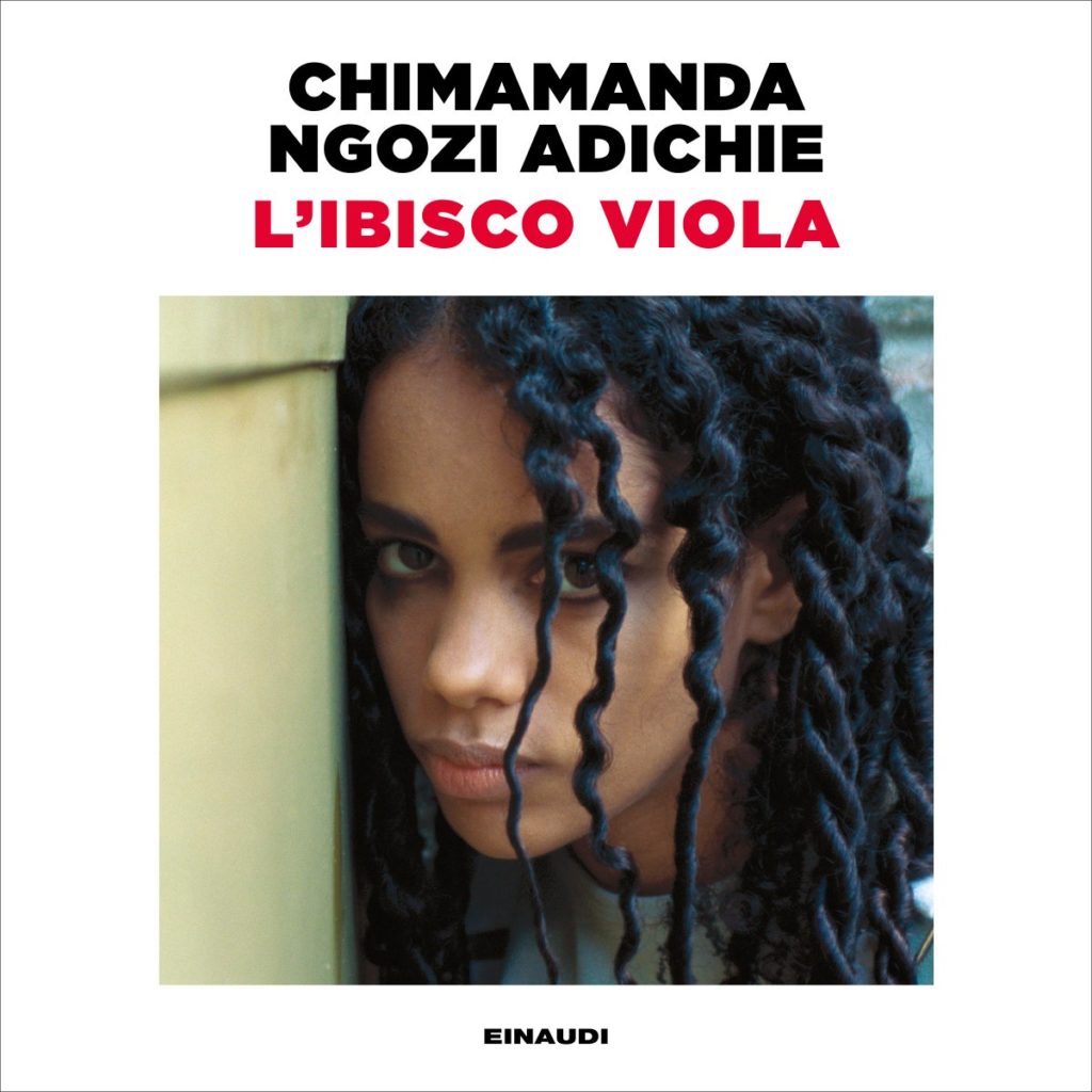 Copertina del libro L’ibisco viola di Chimamanda Ngozi Adichie
